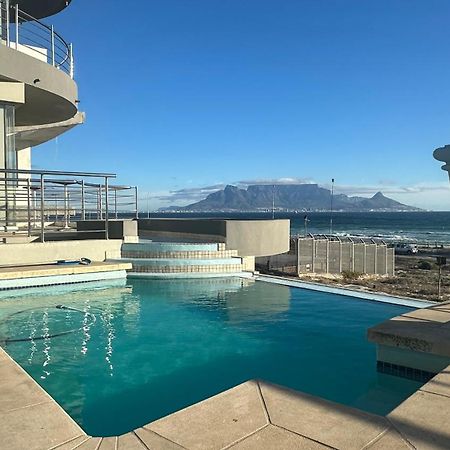 Oceansnest Guest House Bloubergstrand Exteriör bild
