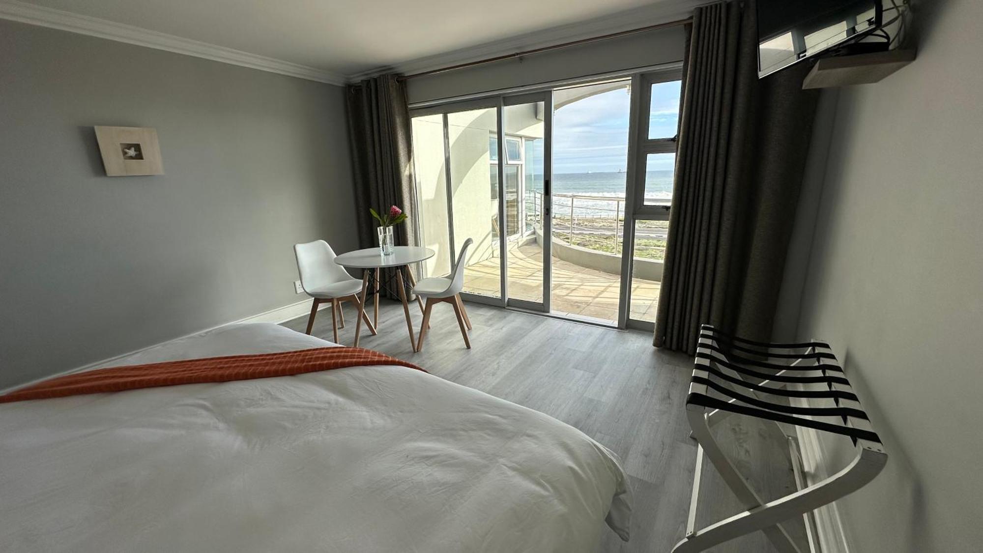 Oceansnest Guest House Bloubergstrand Exteriör bild